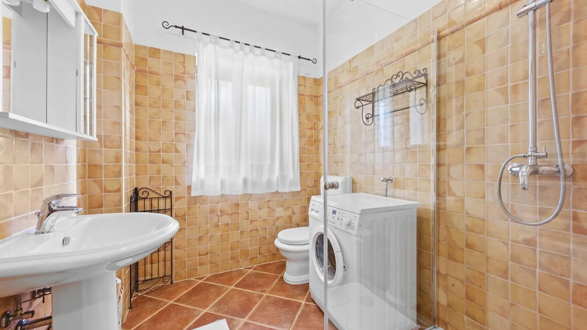 Villa Ana Paradiz For 8 People In Central Istria With Private Pool & Pet Friendly Jursici