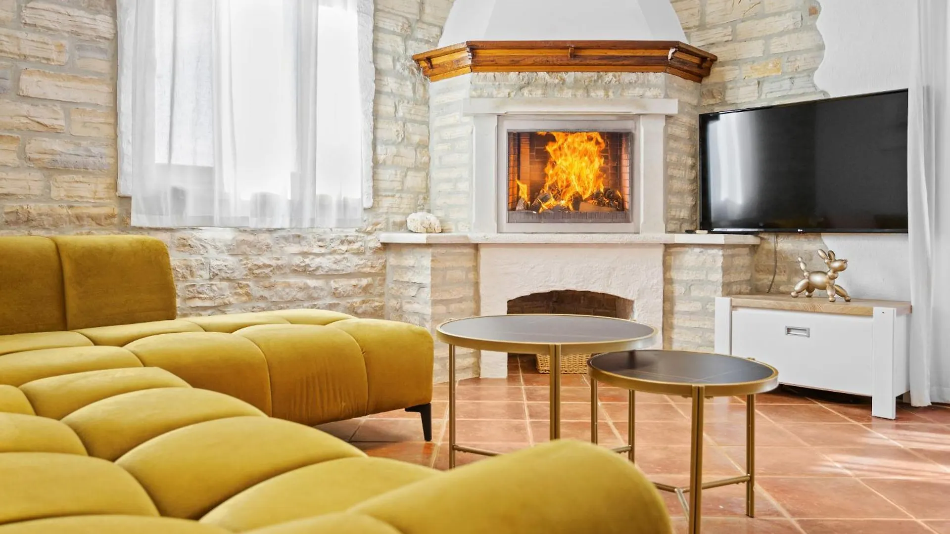 Villa Ana Paradiz For 8 People In Central Istria With Private Pool & Pet Friendly Jursici Хорватия
